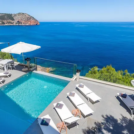 Ema Villa *