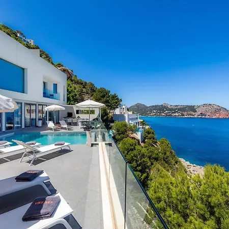 Ema Villa *