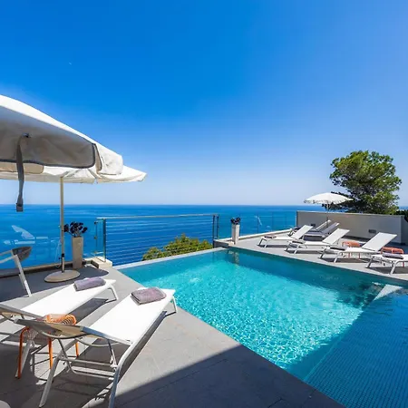 Ema Villa